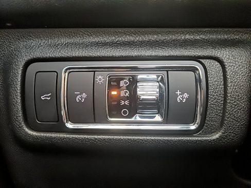 Used 2023 Lincoln Corsair Reserve image 20