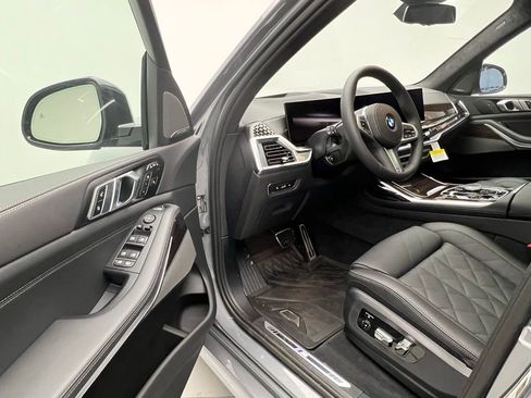 New 2026 BMW X7 xDrive40i w/ M Sport Package image 23