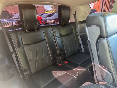 Used 2013 INFINITI JX35 AWD w/ Premium Pkg image 27