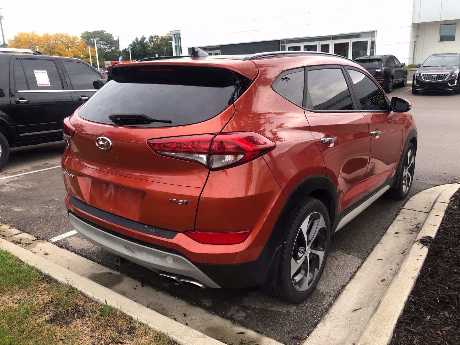 Used 2017 Hyundai Tucson Limited w/ Limited Ultimate Package 03 FWD image 4