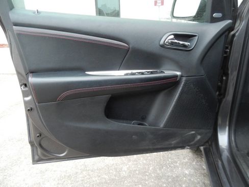 Used 2015 Dodge Journey R/T image 24