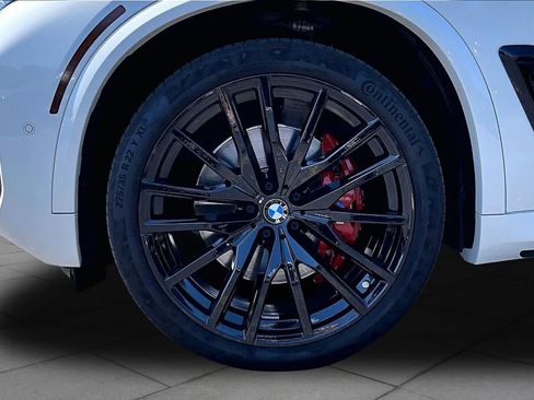 Certified 2024 BMW X5 xDrive40i w/ M Sport Package image 11