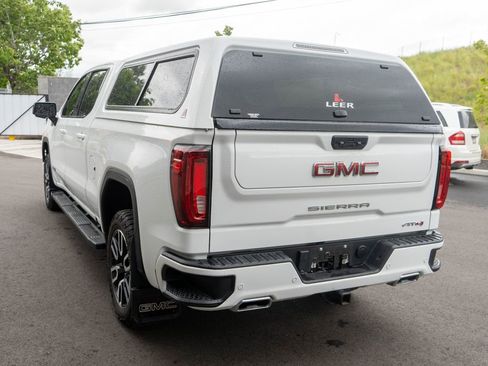 Used 2023 GMC Sierra 1500 AT4 w/ AT4 Preferred Package AWD/4WD image 5