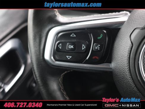 Used 2018 Jeep Wrangler Unlimited Sahara w/ Uconnect 4C Nav & Sound Group AWD/4WD image 26