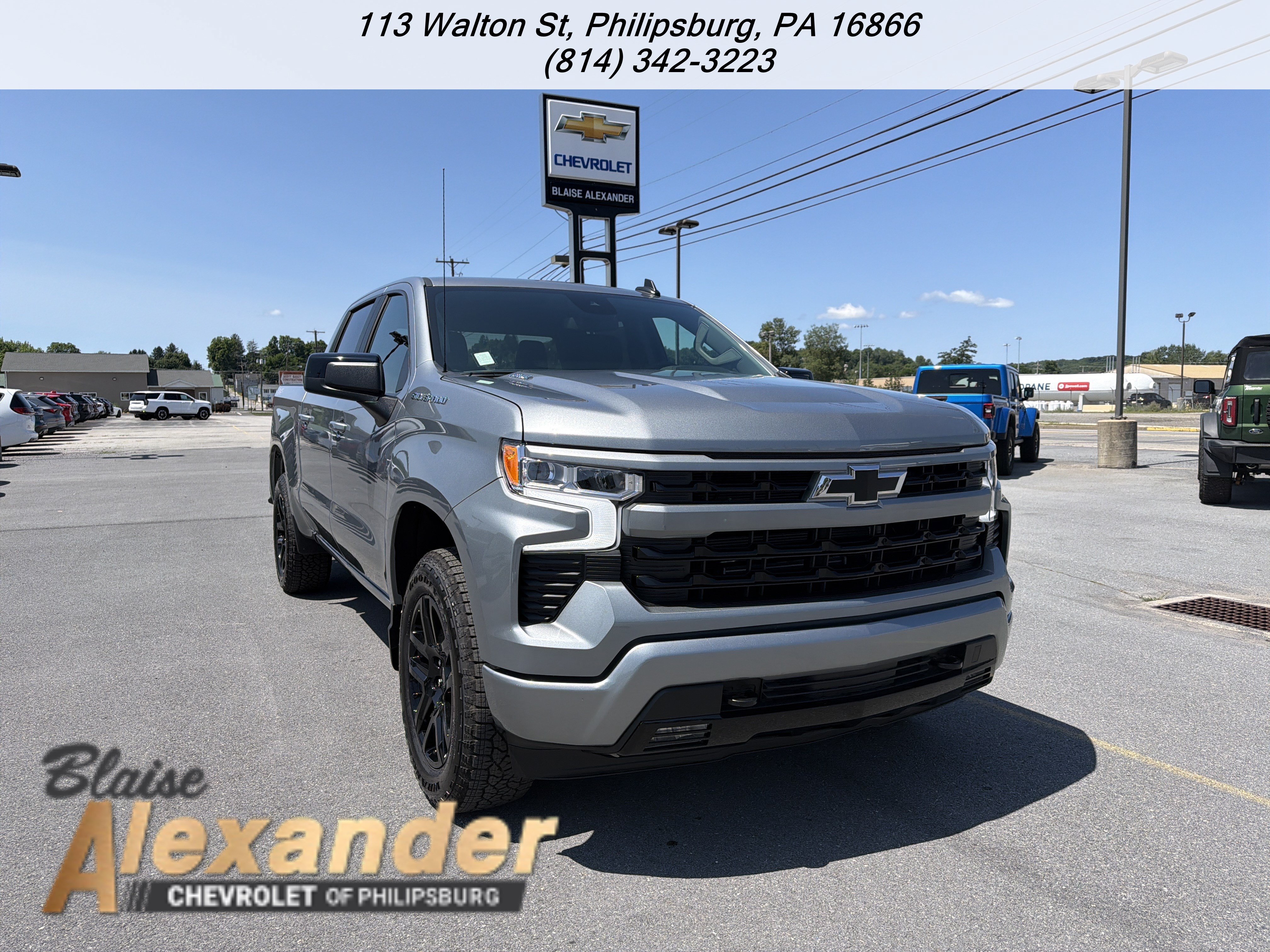 New 2026 Chevrolet Silverado 1500 RST w/ RST Select Package AWD/4WD image 1