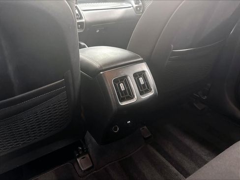 Used 2022 Kia Sorento LX AWD/4WD image 13