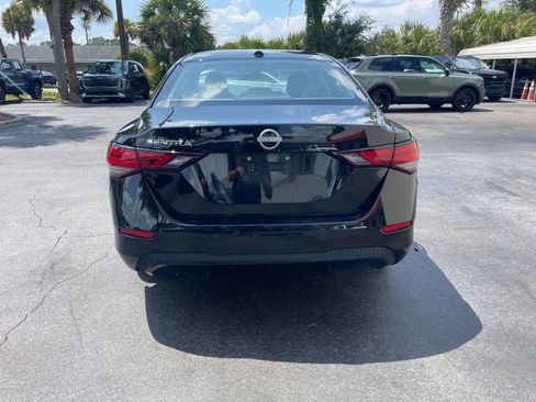 Used 2025 Nissan Sentra SV FWD image 3
