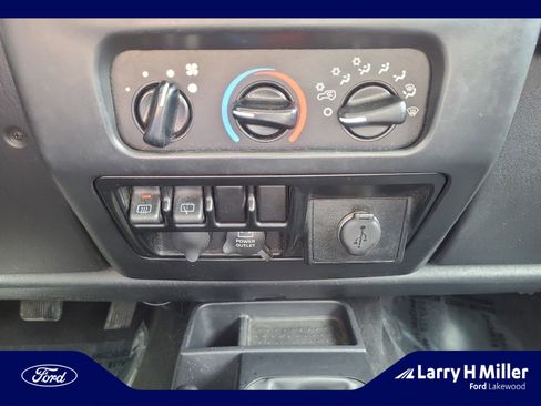 Used 2006 Jeep Wrangler X AWD/4WD image 29