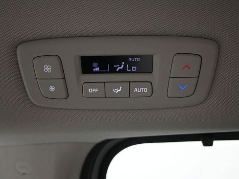 New 2026 Kia Carnival EX FWD image 31