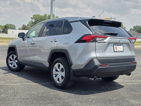 Certified 2023 Toyota RAV4 LE AWD/4WD image 11