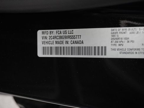 New 2027 Chrysler Pacifica Select AWD/4WD image 38