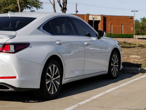Used 2019 Lexus ES 350 image 12