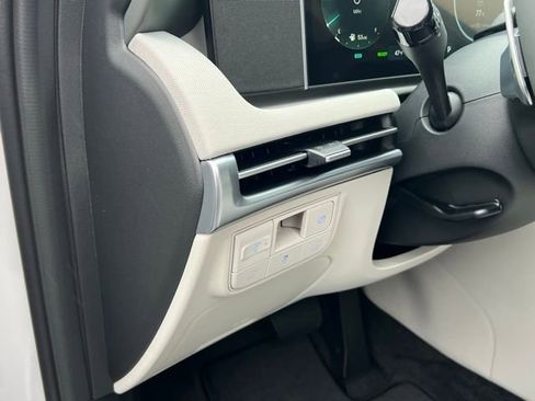 New 2026 Hyundai Tucson Limited image 11