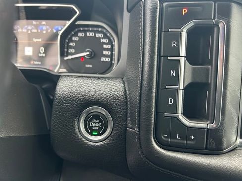 Used 2021 GMC Yukon Denali image 28