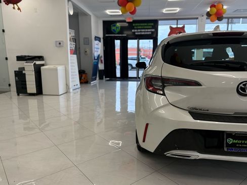Used 2020 Toyota Corolla SE FWD image 13
