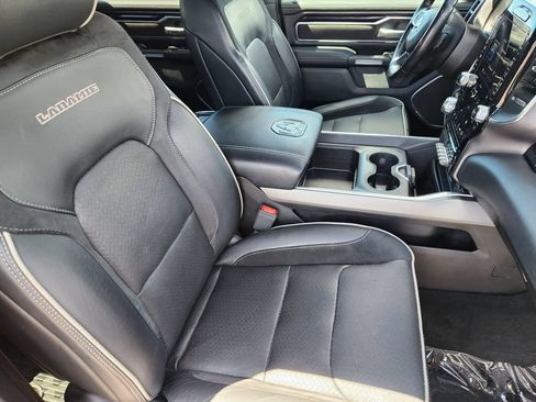 Used 2021 RAM 1500 Laramie AWD/4WD image 5