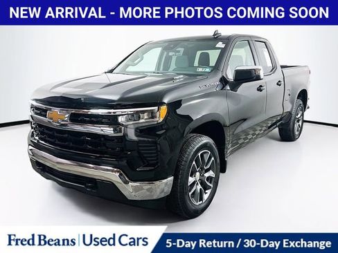 Used 2025 Chevrolet Silverado 1500 LT image 3