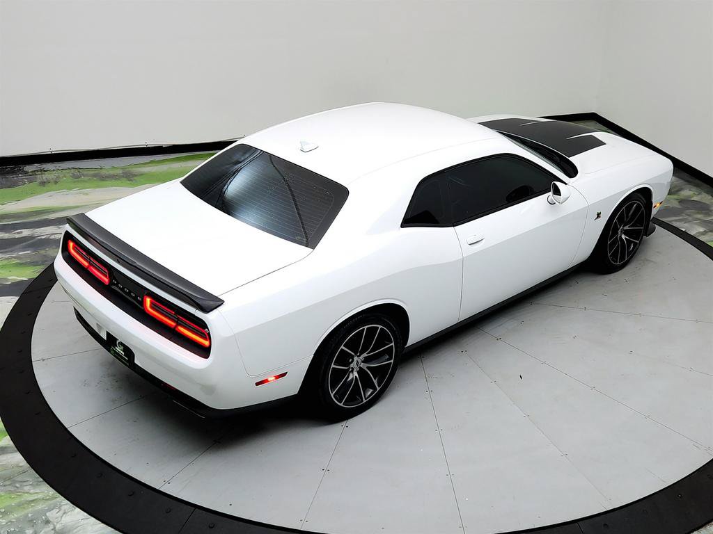 Used 2018 Dodge Challenger R/T Scat Pack RWD image 29