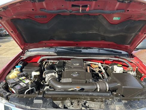 Used 2018 Nissan Frontier SV image 8