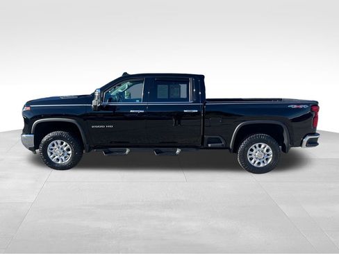 Used 2024 Chevrolet Silverado 2500 LTZ w/ LTZ Convenience Package image 3
