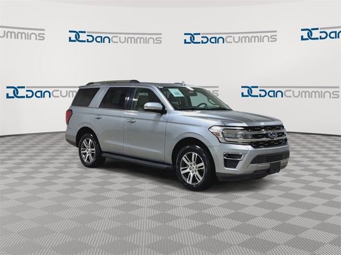 Used 2024 Ford Expedition Limited image 2