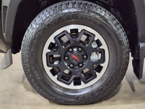 Used 2026 Toyota 4Runner TRD Off-Road Premium AWD/4WD image 29