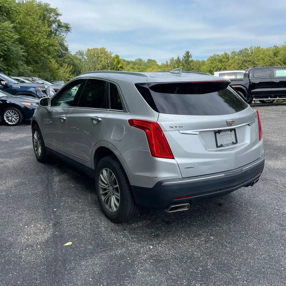 Used 2018 Cadillac XT5 Luxury w/ Driver Awareness Package AWD/4WD image 5
