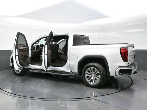 Used 2022 GMC Sierra 1500 Denali image 39