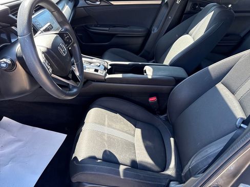 Used 2019 Honda Civic EX image 9
