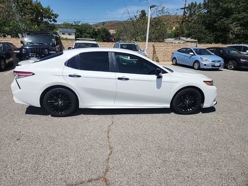 Used 2020 Toyota Camry SE w/ Carpet Mat Package FWD image 6