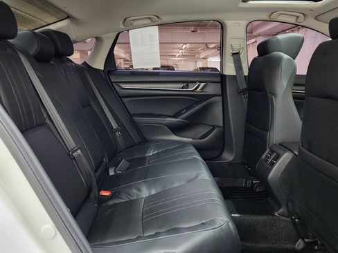 Used 2018 Honda Accord Touring image 20