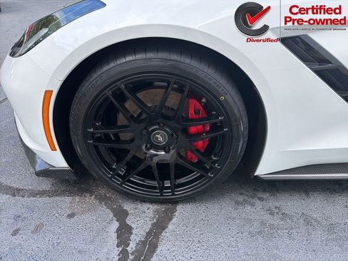 Used 2016 Chevrolet Corvette Stingray Coupe w/ 3LT Preferred Equipment Group RWD image 16