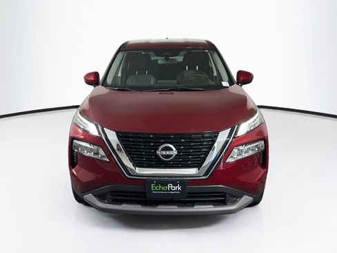 Used 2023 Nissan Rogue SV AWD/4WD image 2