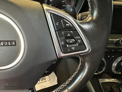 Used 2017 Chevrolet Camaro LT RWD image 12