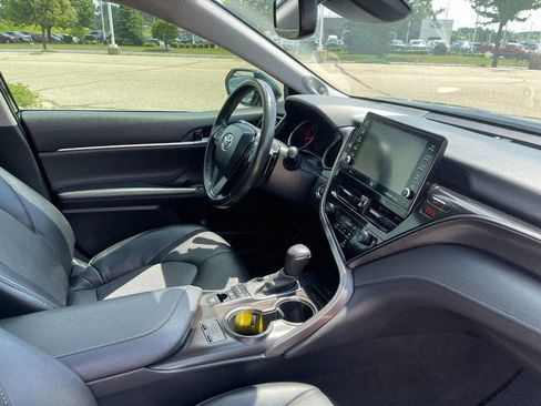 Used 2024 Toyota Camry XSE image 9