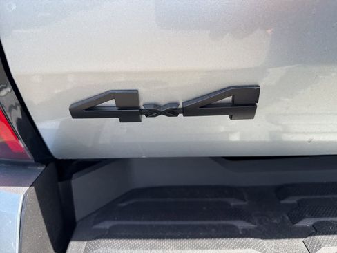 Used 2026 Toyota Tundra Limited AWD/4WD image 28