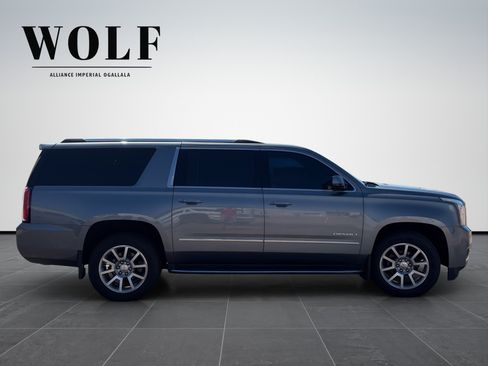 Used 2019 GMC Yukon XL Denali AWD/4WD image 8