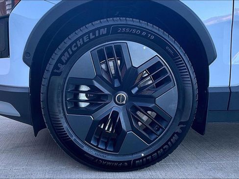 New 2026 Volvo EX30 Cross Country Ultra w/ Protection Package Premier image 42