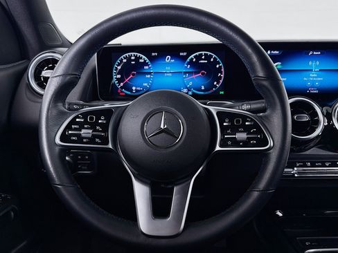 Certified 2022 Mercedes-Benz GLB 250 GLB 250 image 19