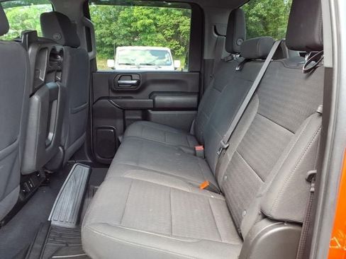 Used 2024 Chevrolet Silverado 2500 Custom w/ Custom Value Package AWD/4WD image 18