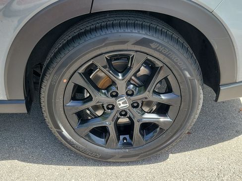 Used 2025 Honda HR-V Sport image 6
