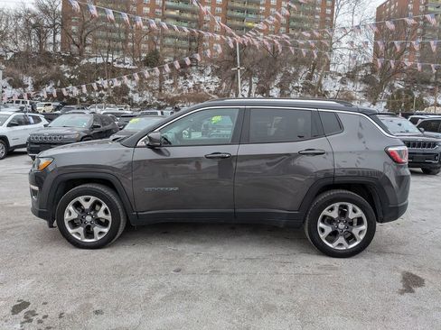 Certified 2018 Jeep Compass Limited AWD/4WD image 10