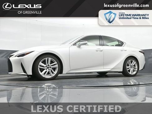 Used 2023 Lexus IS 300 w/ Comfort Package RWD image 38