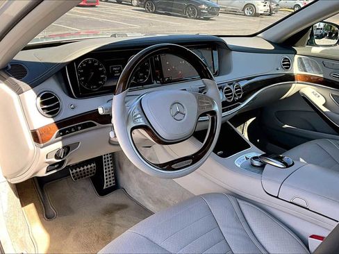 Used 2015 Mercedes-Benz S 550 Sedan image 18