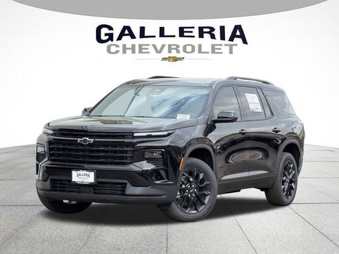 New 2026 Chevrolet Traverse LT w/ Midnight/Sport Edition FWD image 2