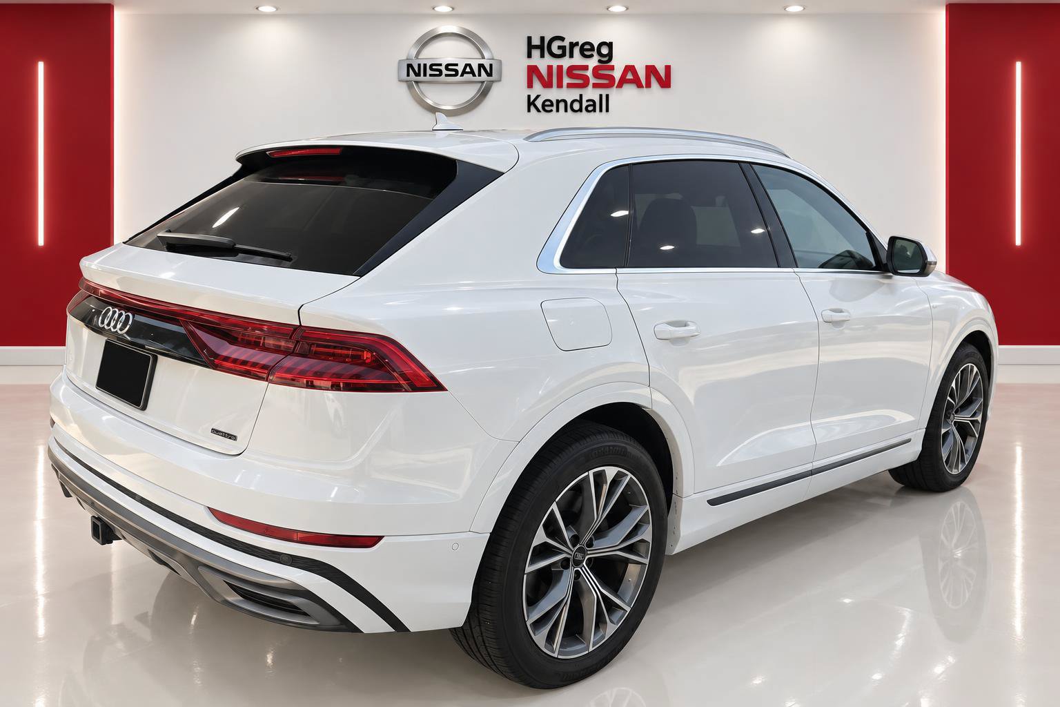 Used 2023 Audi Q8 Premium Plus w/ Premium Plus Package AWD/4WD image 4