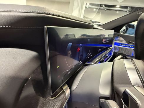 Used 2023 BMW i7 xDrive60 image 29