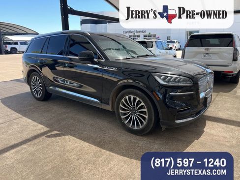 Used 2022 Lincoln Aviator Reserve w/ Elements Package Plus image 2