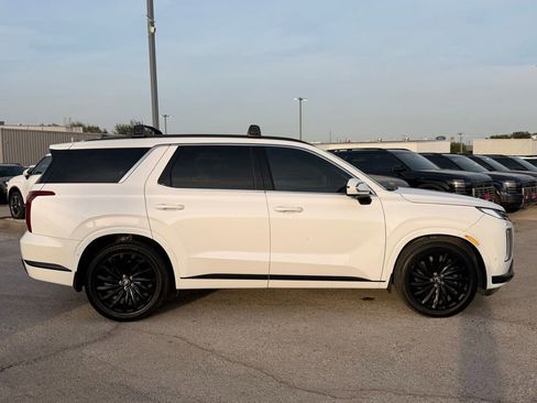 Used 2024 Hyundai Palisade Calligraphy image 8