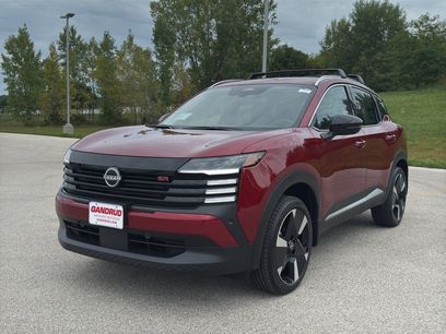 New 2026 Nissan Kicks SR w/ Cold Weather Package